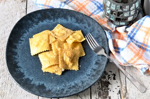 Ravioli cacio e pepe