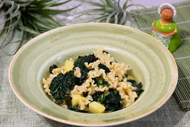 Mafalda corta con patate e cavolo nero