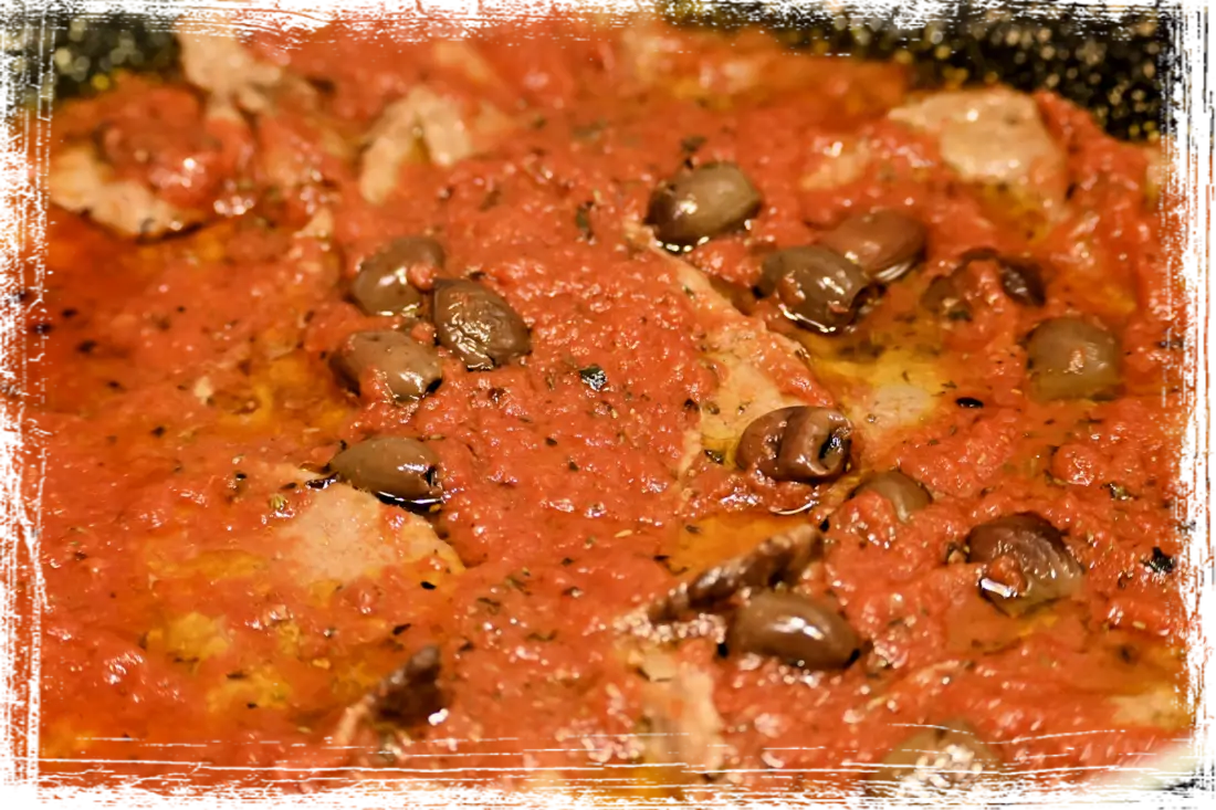 Fettine al pomodoro e olive taggiasche